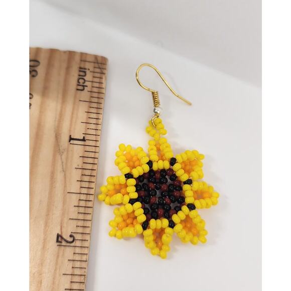 Sunflower Earrings, Floral design, Seed bead earrings, Handmade - Picture 2 of 8